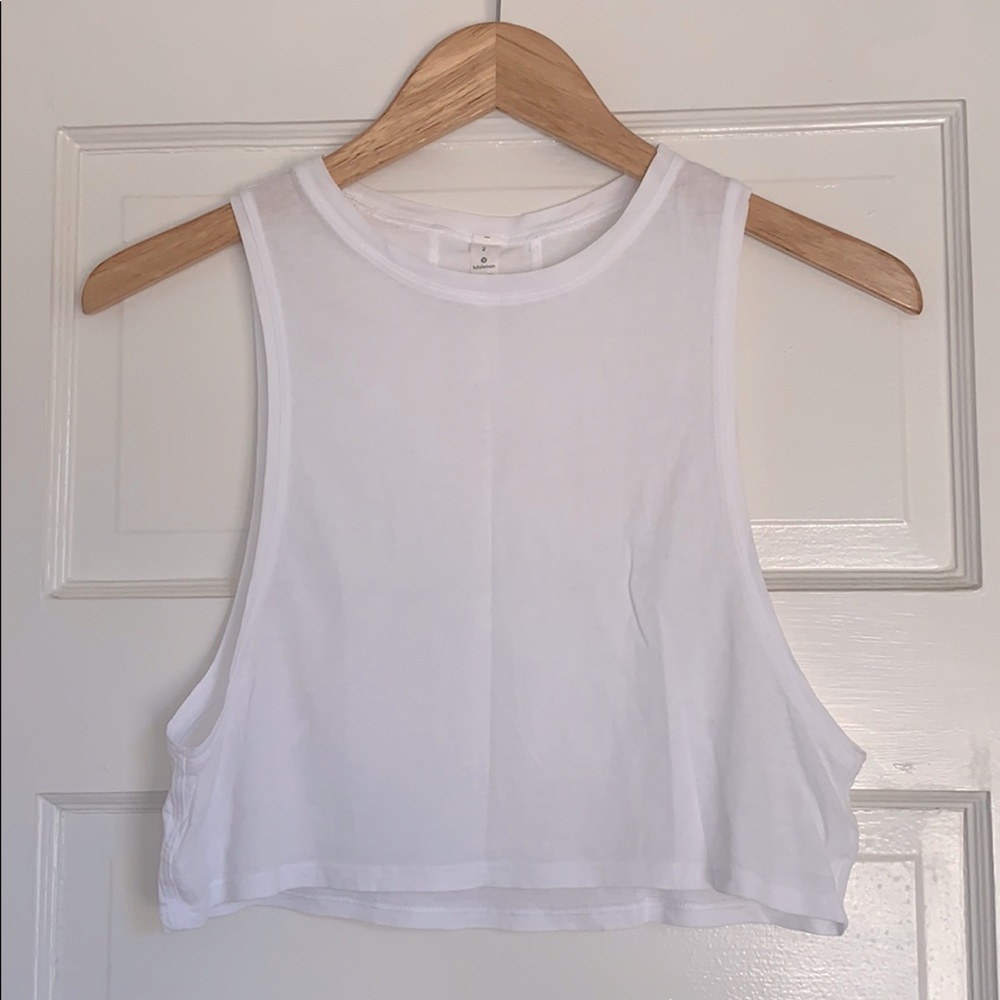 ❌ SOLD ❌ Lululemon NWOT White Crop Tank